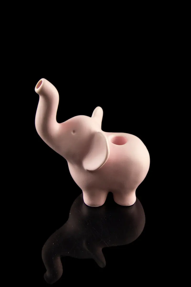 Art Of Smoke Elephant-Shaped Ceramic Hand Pipe 1