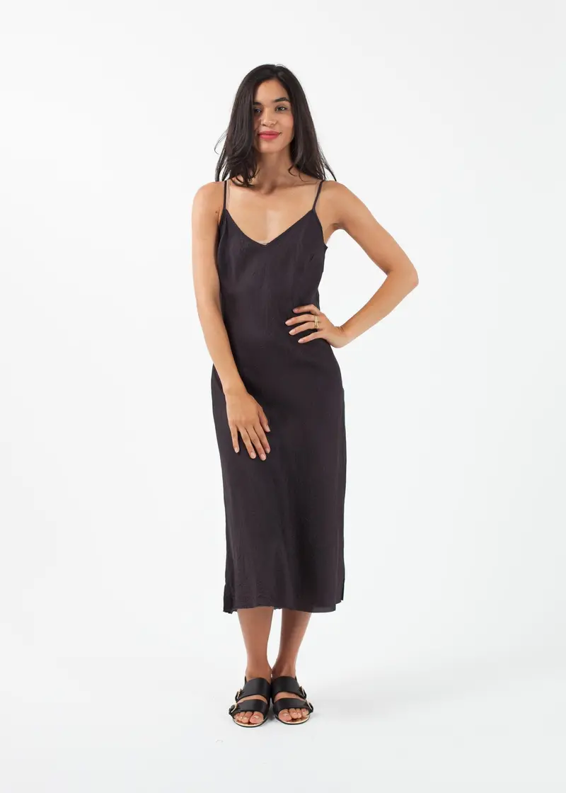 Bias-Cut Slip Dress – Fluid Draping Silhouette 1