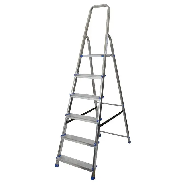 Buildworx 6-Tread Lightweight Aluminium Step Ladder – Foldable & Portable 1