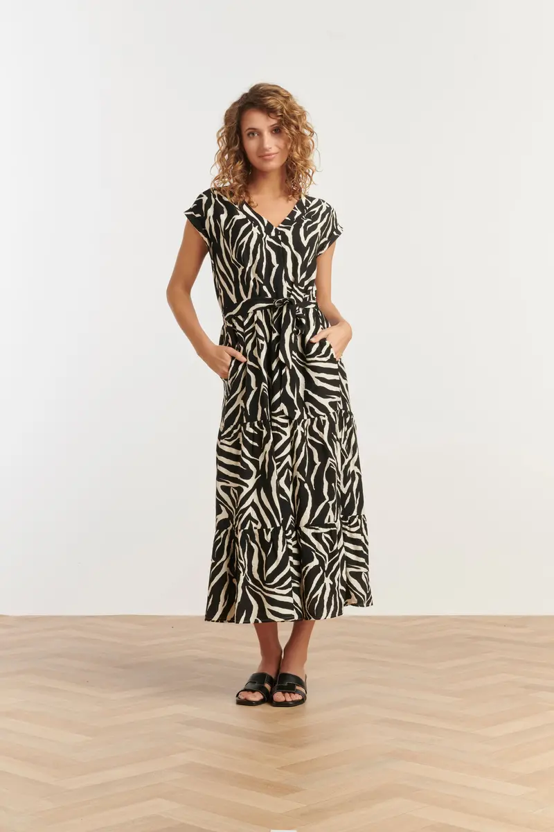 Contemporary A-Line Dress In Monochrome Black And Off-White 1