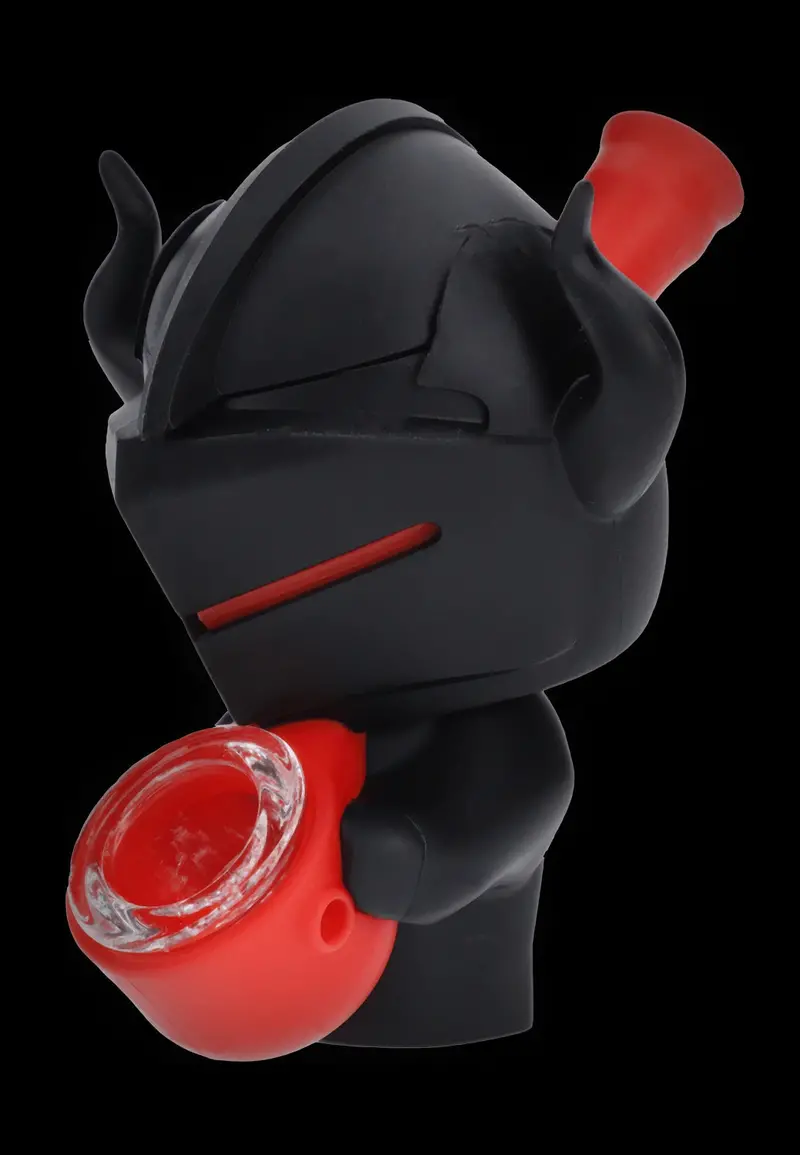 Daily High Club Knight-Design Silicone Pipe 1