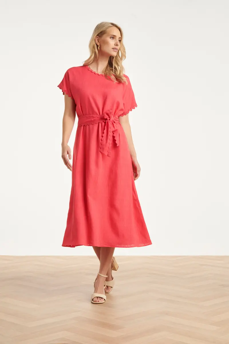 Fuchsia Midi Dress With Bow Waist Tie And Ruffled Accents 1