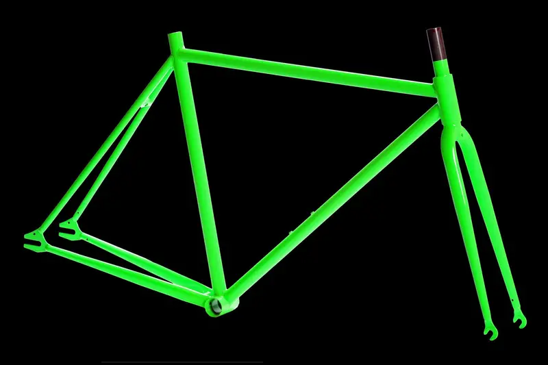 Glow-In-The-Dark Fixed Gear Frameset – Uv-Reactive Finish 1