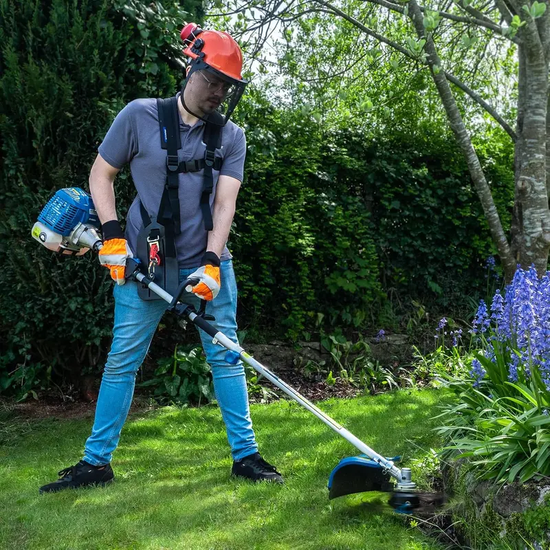 Hyundai 52Cc Petrol Multi-Tool – Hedge Trimmer, Brushcutter & Pruning Saw 1