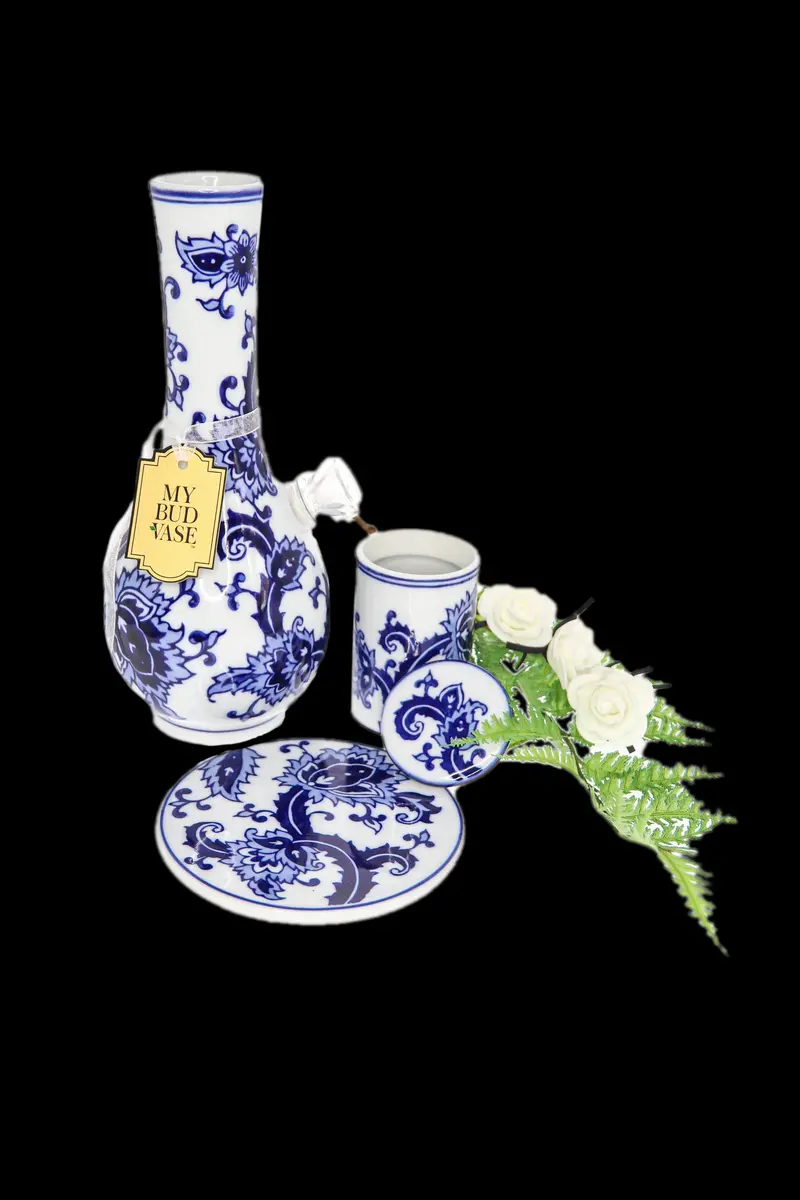 My Bud Vase Joy Collection Porcelain Vase Bong Set 1
