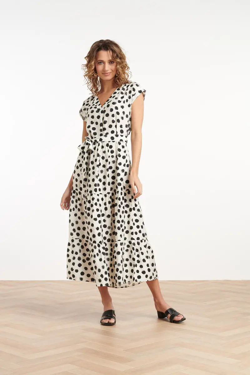 Off-White And Black Structured Sheath Dress – Style 35104 1