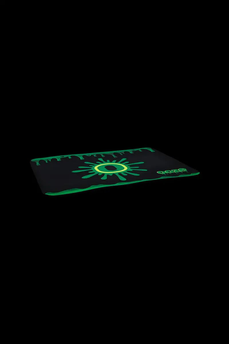Ooze Silicone Dab Mat – Non-Slip Surface For Concentrates 1