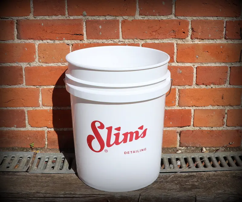 Slim'S Detailing Bucket With Detail Guardz Dirtlock Insert 1